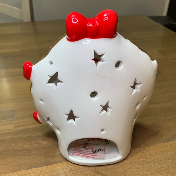 Hello Kitty Ceramic Wreath Candle Holder - Picture 4 of 7